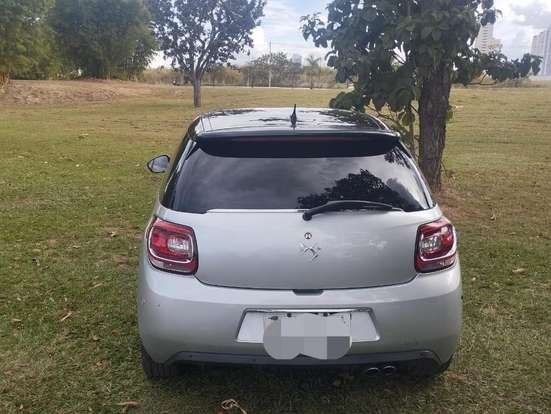 CITROËN-DS3-2012