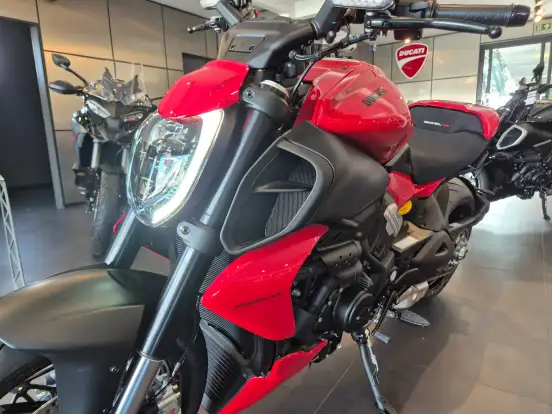 DUCATI-DIAVEL V4 DUCATI-DIAVEL V4-2025