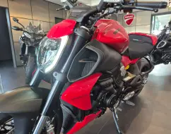 DUCATI DIAVEL V4 DUCATI DIAVEL V4