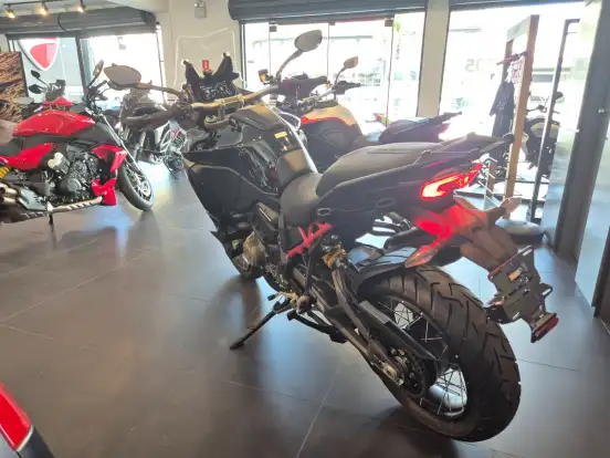 DUCATI-MULTISTRADA 1200 V4 S-2025