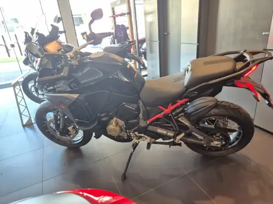 DUCATI-MULTISTRADA 1200 V4 S DUCATI-MULTISTRADA 1200 V4 S-2025