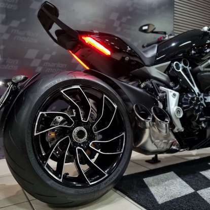 DUCATI-DIAVEL 1260 S-2021