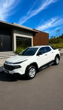 FIAT TORO 1.8 16V EVO FLEX FREEDOM AT6 FIAT TORO 1.8 16V EVO FLEX FREEDOM AT6
