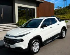 FIAT TORO 1.8 16V EVO FLEX FREEDOM AT6 FIAT TORO 1.8 16V EVO FLEX FREEDOM AT6