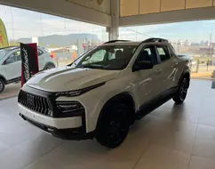 FIAT TORO 1.3 TURBO 270 FLEX ULTRA AT6 FIAT TORO 1.3 TURBO 270 FLEX ULTRA AT6