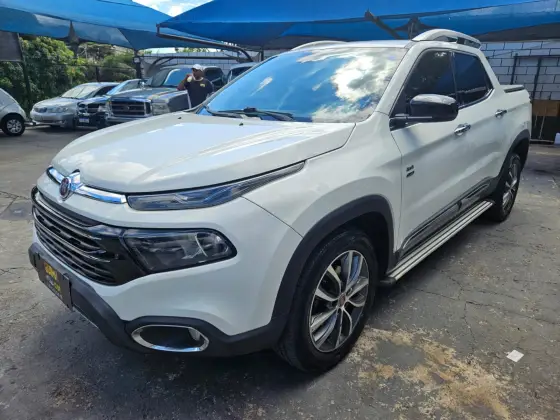 FIAT TORO 2.0 16V TURBO DIESEL VOLCANO 4WD AT9