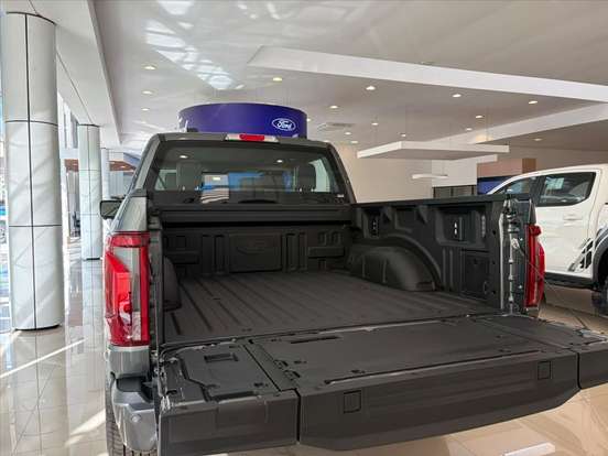 FORD-F-150-2025