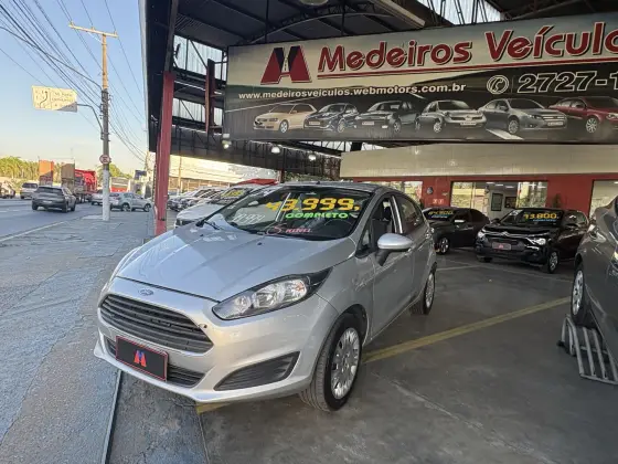 FORD FIESTA 1.5 SE HATCH 16V FLEX 4P MANUAL FORD FIESTA 1.5 SE HATCH 16V FLEX 4P MANUAL