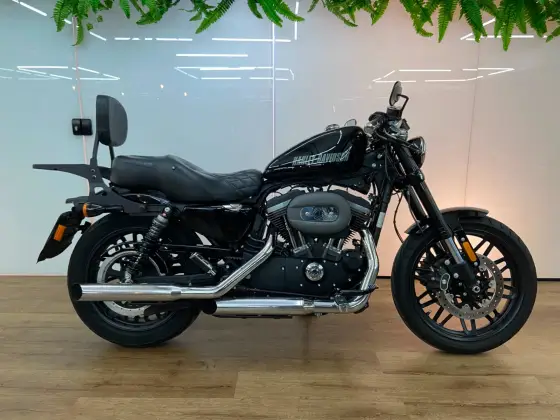 HARLEY-DAVIDSON SPORTSTER ROADSTER 