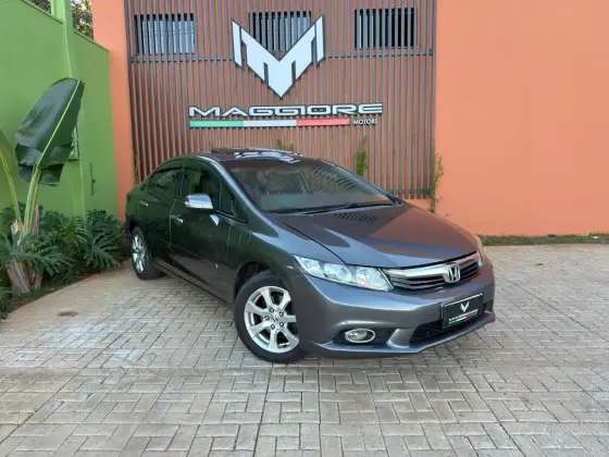HONDA CIVIC 1.8 EXS 16V FLEX 4P AUTOMÁTICO HONDA CIVIC 1.8 EXS 16V FLEX 4P AUTOMÁTICO