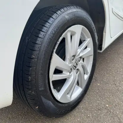 HONDA-FIT-2015