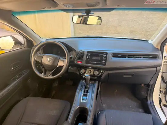 HONDA-HR-V-2015