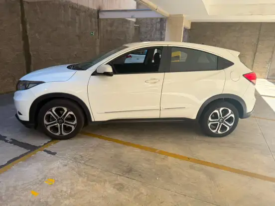 HONDA-HR-V-2015