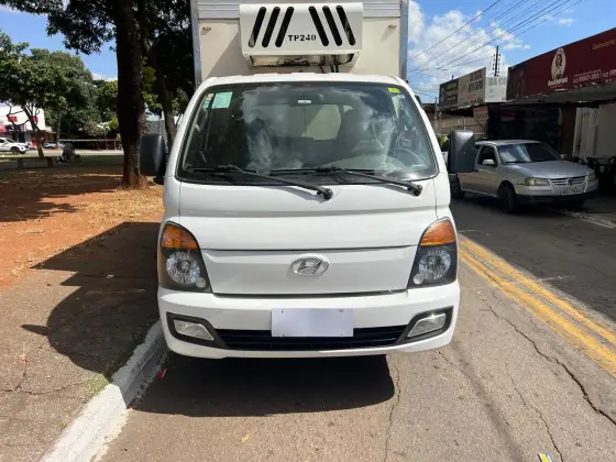 HYUNDAI HR 2.5 LONGO SEM CAÇAMBA 4X2 16V 130CV TURBO INTERCOOLER DIESEL 2P MANUAL HYUNDAI HR 2.5 LONGO SEM CAÇAMBA 4X2 16V 130CV TURBO INTERCOOLER DIESEL 2P MANUAL