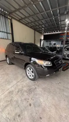 HYUNDAI SANTA FÉ 2.7 MPFI GLS 7 LUGARES V6 24V GASOLINA 4P AUTOMÁTICO HYUNDAI SANTA FÉ 2.7 MPFI GLS 7 LUGARES V6 24V GASOLINA 4P AUTOMÁTICO