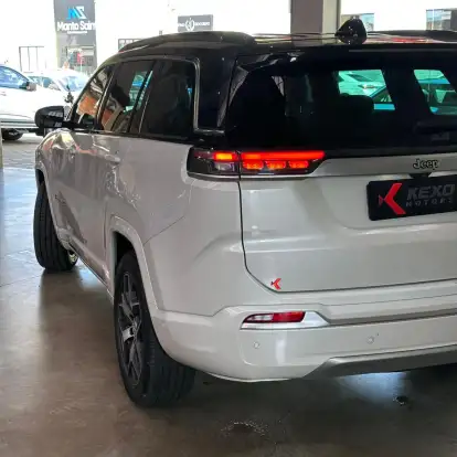 JEEP-COMMANDER-2021