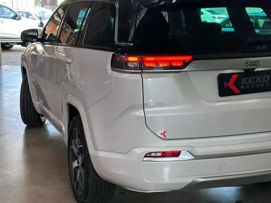JEEP-COMMANDER-1.3 T270 TURBO FLEX OVERLAND AT6 JEEP-COMMANDER-2021