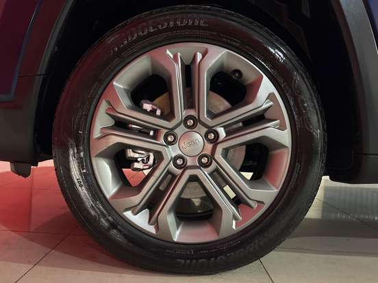 JEEP-COMPASS-2024