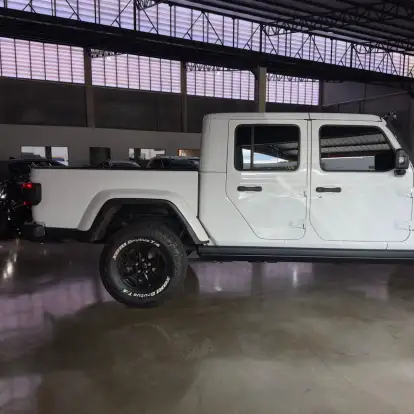 JEEP-GLADIATOR-2022