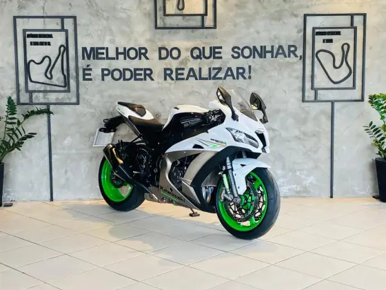 KAWASAKI NINJA ZX-10R KAWASAKI NINJA ZX-10R