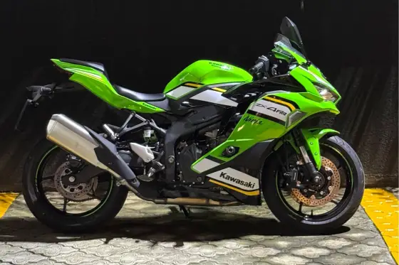 KAWASAKI NINJA ZX-4RR 