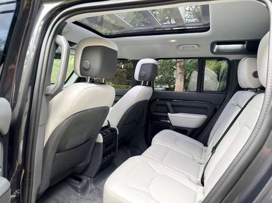 LAND ROVER-DEFENDER-2024