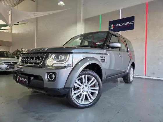 LAND ROVER DISCOVERY 4 3.0 SE 4X4 V6 24V BI-TURBO DIESEL 4P AUTOMÁTICO LAND ROVER DISCOVERY 4 3.0 SE 4X4 V6 24V BI-TURBO DIESEL 4P AUTOMÁTICO