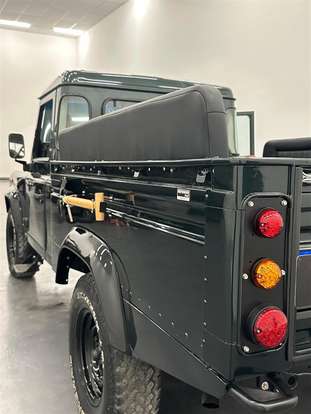 LAND ROVER-DEFENDER-2001