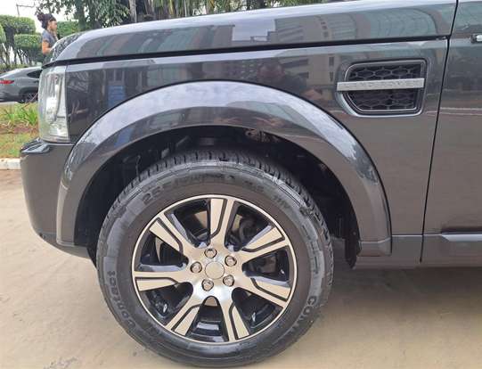 LAND ROVER-DISCOVERY 4-2015