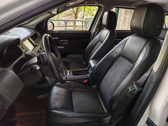 LAND ROVER-DISCOVERY SPORT-2017