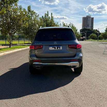 MERCEDES-BENZ-GLB 200-2022