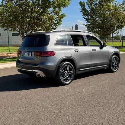 MERCEDES-BENZ-GLB 200-2022