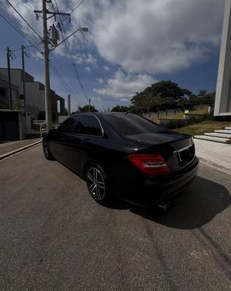MERCEDES-BENZ-C 180-1.8 CGI CLASSIC 16V GASOLINA 4P AUTOMÁTICO MERCEDES-BENZ-C 180-2012