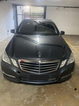 MERCEDES-BENZ-E 500-2010