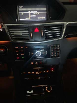 MERCEDES-BENZ-E 500-2010