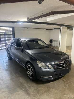 MERCEDES-BENZ-E 500-2010