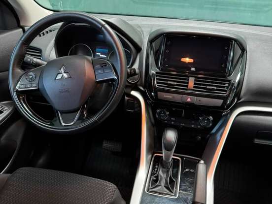 MITSUBISHI-ECLIPSE CROSS-1.5 MIVEC TURBO GASOLINA RUSH CVT MITSUBISHI-ECLIPSE CROSS-2024