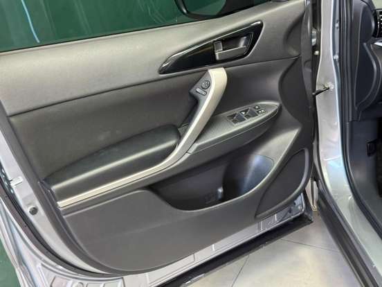 MITSUBISHI-ECLIPSE CROSS-1.5 MIVEC TURBO GASOLINA RUSH CVT MITSUBISHI-ECLIPSE CROSS-2024