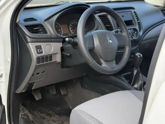 MITSUBISHI-L200 TRITON-2.4 16V TURBO DIESEL GL CD 4X4 MANUAL MITSUBISHI-L200 TRITON-2021