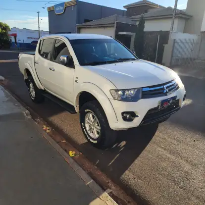 MITSUBISHI-L200 TRITON-3.2 HPE 4X4 CD 16V TURBO INTERCOOLER DIESEL 4P AUTOMÁTICO MITSUBISHI-L200 TRITON-2014