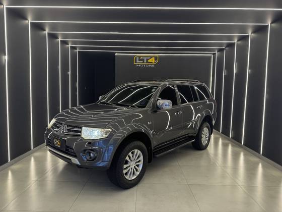 MITSUBISHI PAJERO DAKAR 3.5 HPE 7 LUGARES 4X4 V6 24V FLEX 4P AUTOMÁTICO