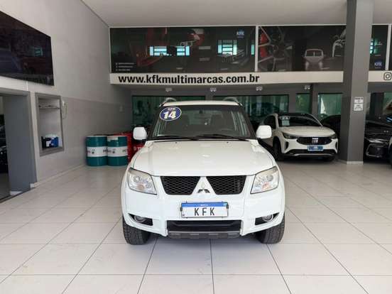 MITSUBISHI-PAJERO TR4-2.0 4X2 16V 140CV FLEX 4P AUTOMÁTICO MITSUBISHI-PAJERO TR4-2013