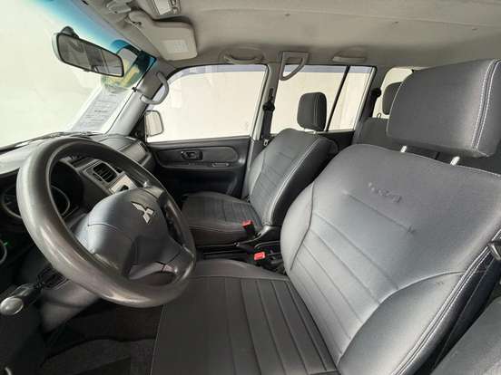 MITSUBISHI-PAJERO TR4-2.0 4X2 16V 140CV FLEX 4P AUTOMÁTICO MITSUBISHI-PAJERO TR4-2013