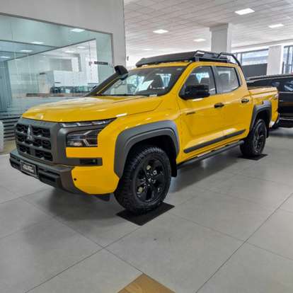 MITSUBISHI-TRITON-2026