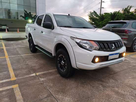 MITSUBISHI-L200 TRITON-2.4 16V TURBO DIESEL GL CD 4X4 MANUAL MITSUBISHI-L200 TRITON-2023