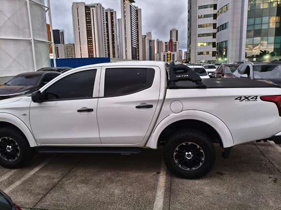 MITSUBISHI-L200 TRITON-2.4 16V TURBO DIESEL GL CD 4X4 MANUAL MITSUBISHI-L200 TRITON-2023