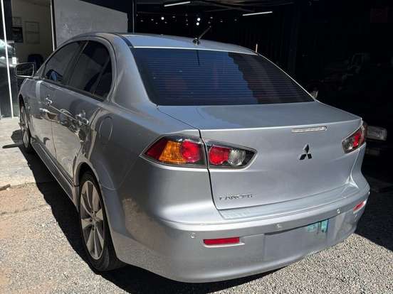 MITSUBISHI-LANCER-2.0 16V GASOLINA 4P AUTOMÁTICO MITSUBISHI-LANCER-2012