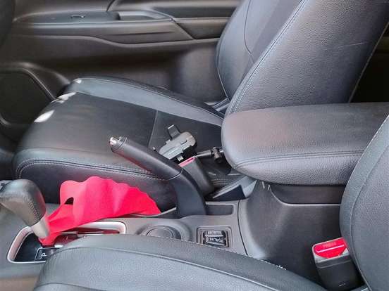 MITSUBISHI-OUTLANDER-2.0 16V GASOLINA 4P AUTOMÁTICO MITSUBISHI-OUTLANDER-2015