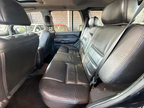 NISSAN-PATHFINDER-3.5 SE 4X4 V6 24V GASOLINA 4P AUTOMÁTICO NISSAN-PATHFINDER-2005