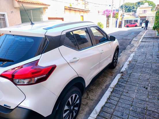 NISSAN-KICKS-2018